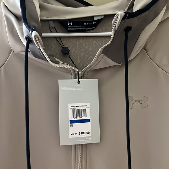 Under Armour - Picture 2 of 7